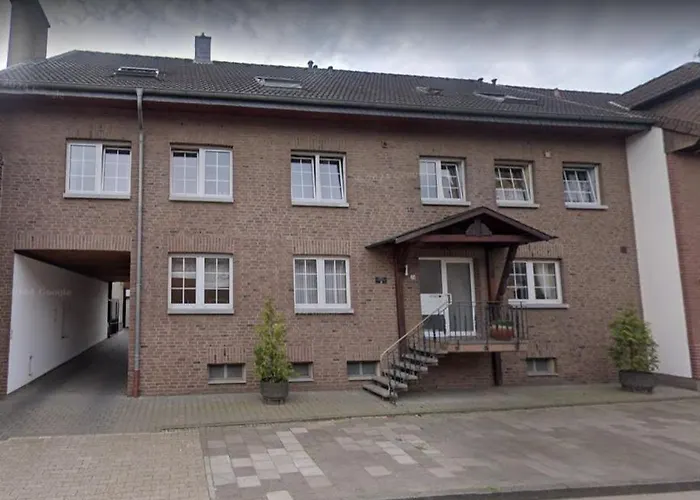 普雷尔旅馆 招待所 3*